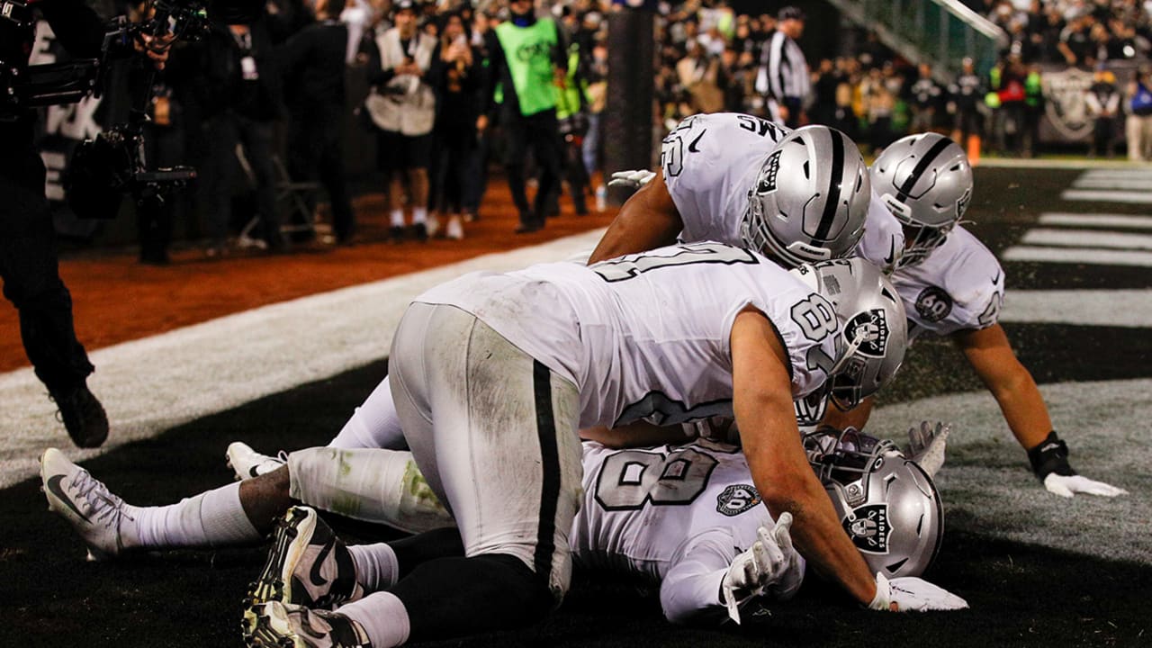 Raiders Beat Chargers on Final Drive,26-24