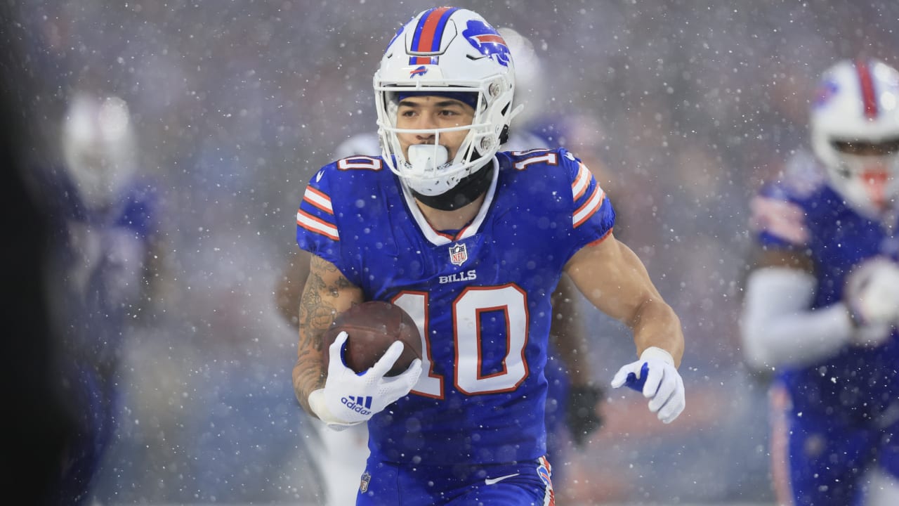 Buffalo Bills wide receiver Khalil Shakir (10) looks on during pre