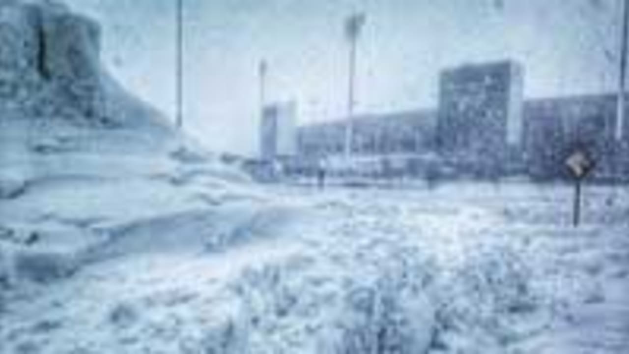 NFL-Snow-SL-141120