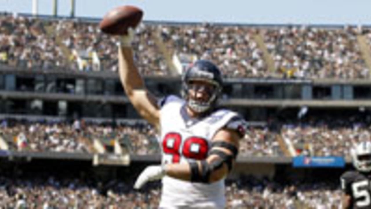 jj-watt-091414-vs.jpg