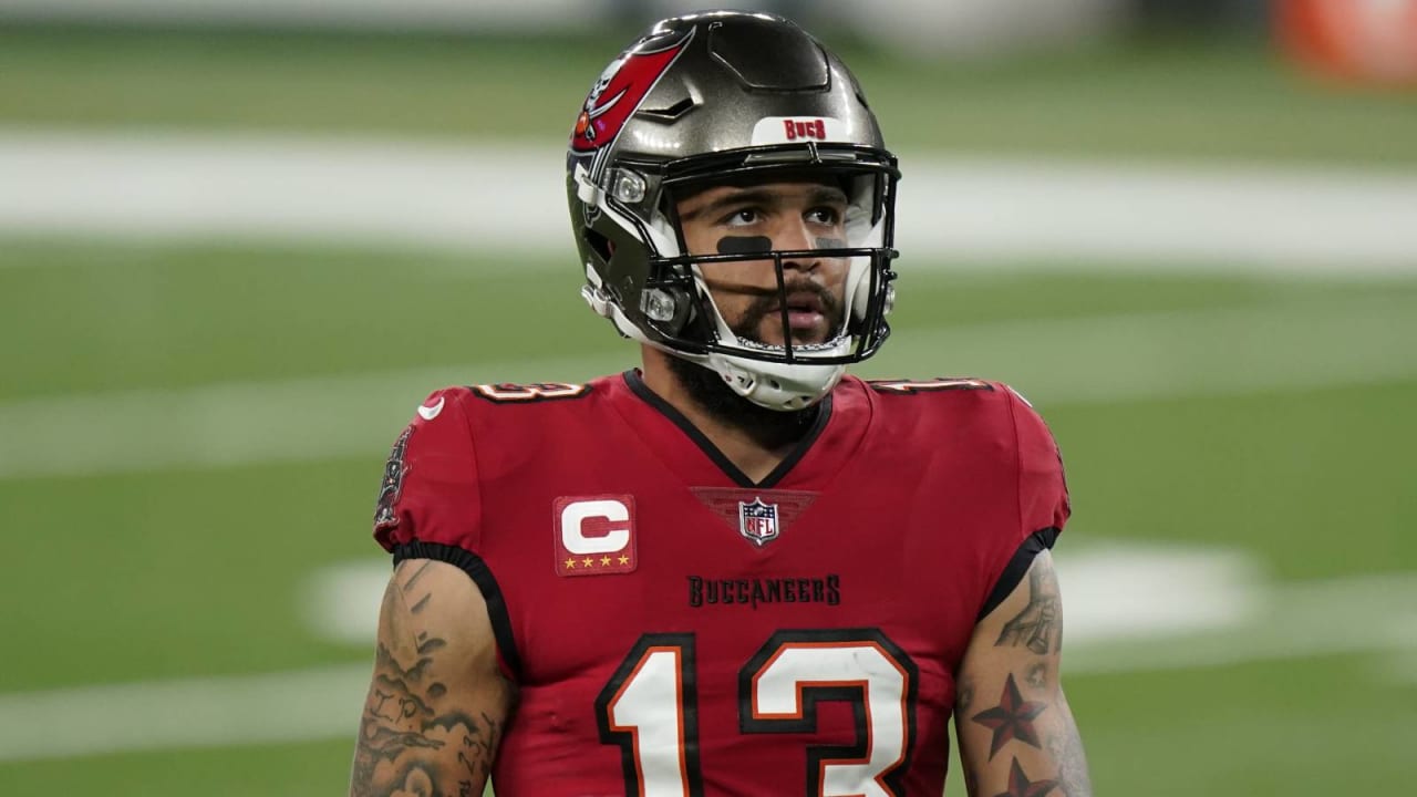 mike evans salute to service