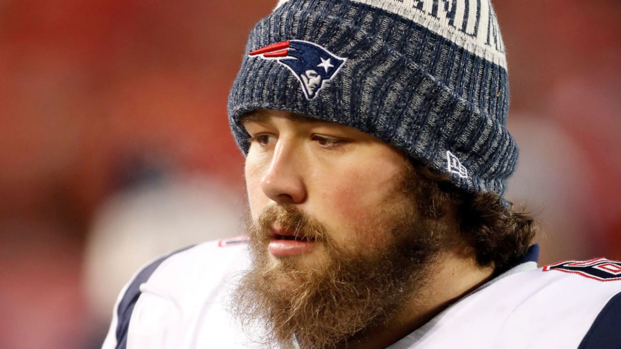 Patriots starting center David Andrews hospitalized with blood clot,  reports say