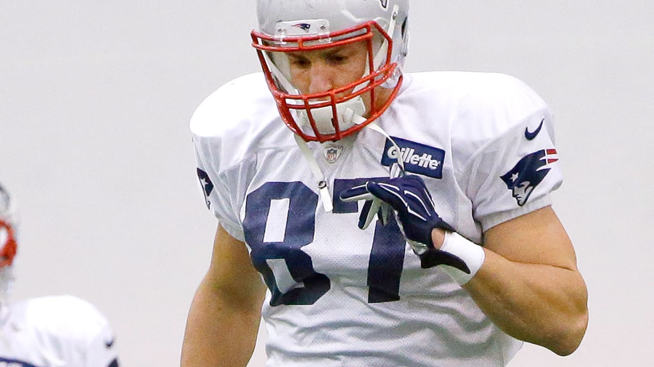 Rob-Gronkowski-SL.jpg