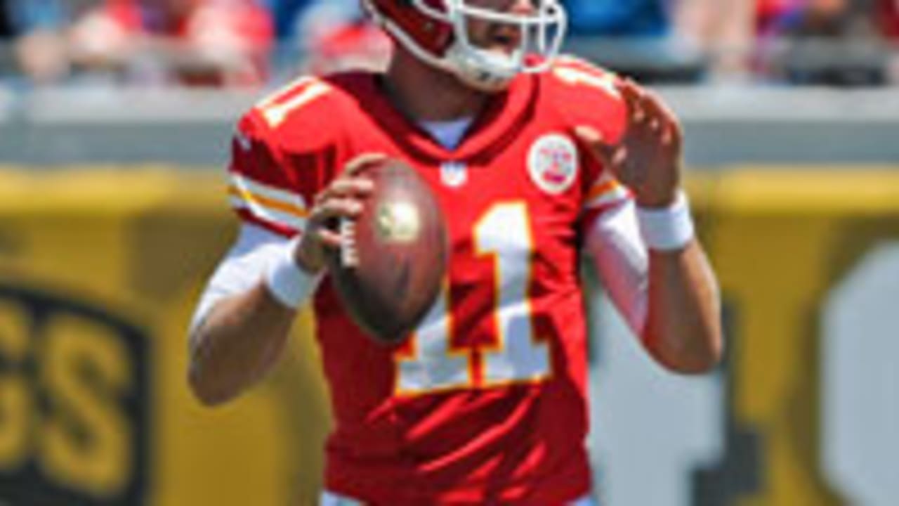 Chiefs score early, dominate Jaguars in 28-2 victory