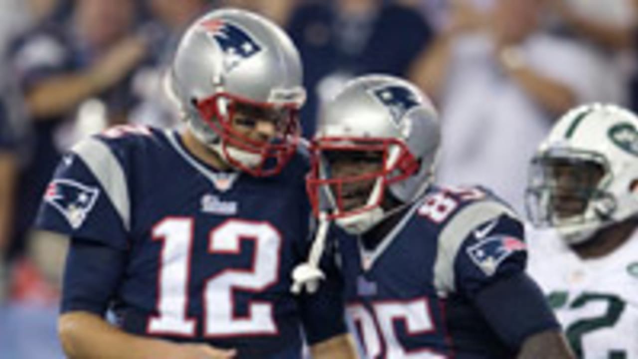 tom-brady-kenbrell-thompkins-140725-spot.jpg