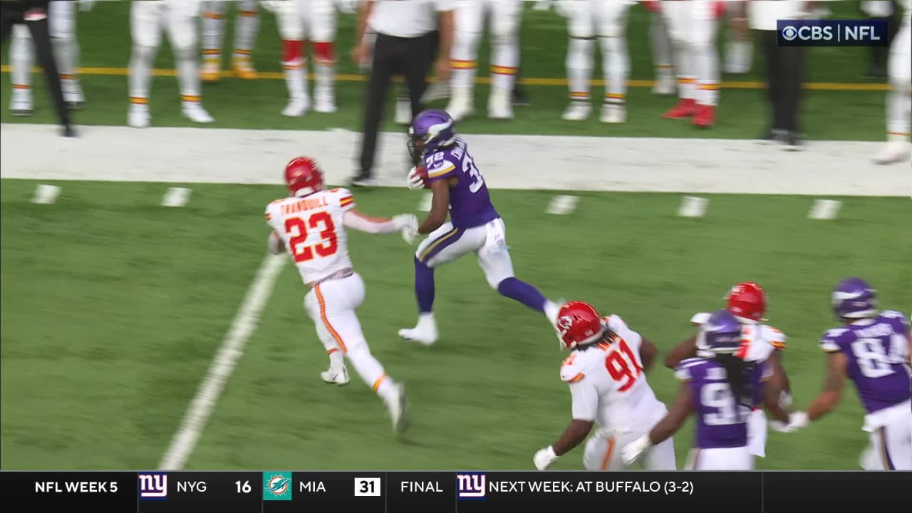 Minnesota Vikings' fake punt results in 15yard run by running back Ty