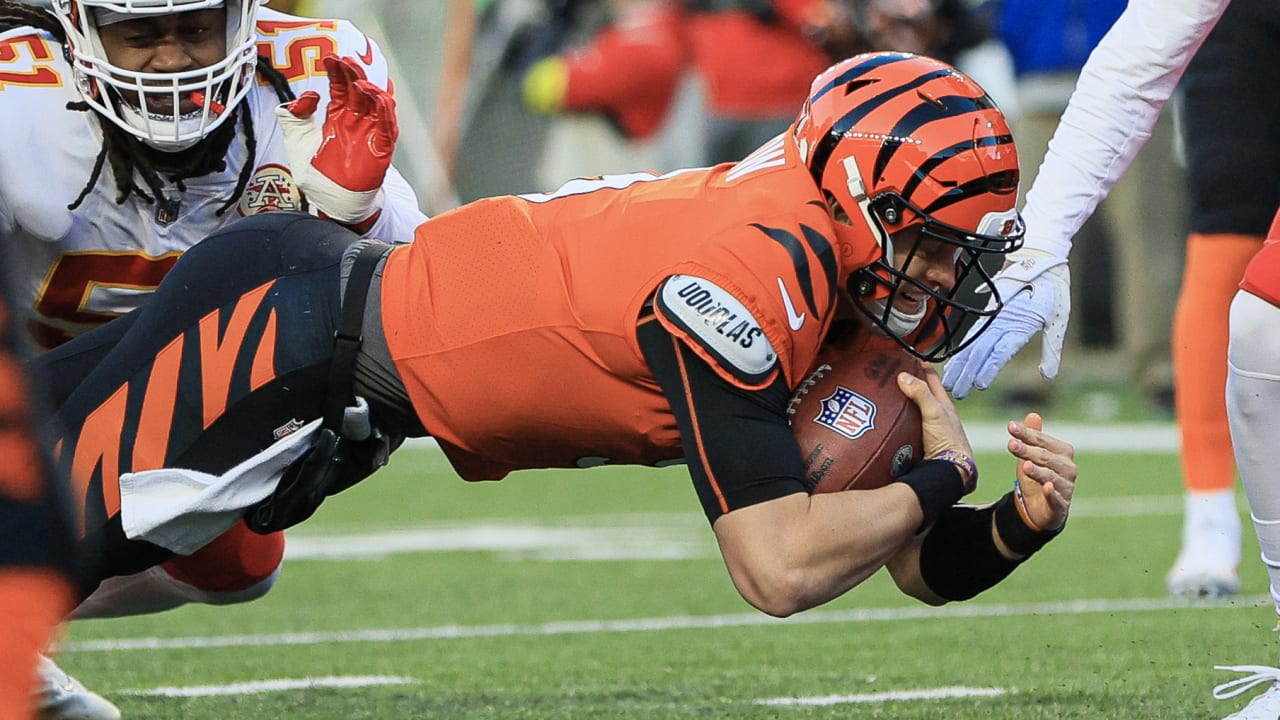 Cincinnati Bengals Quarterback Joe Burrow Caps Bengals' Opening Drive ...