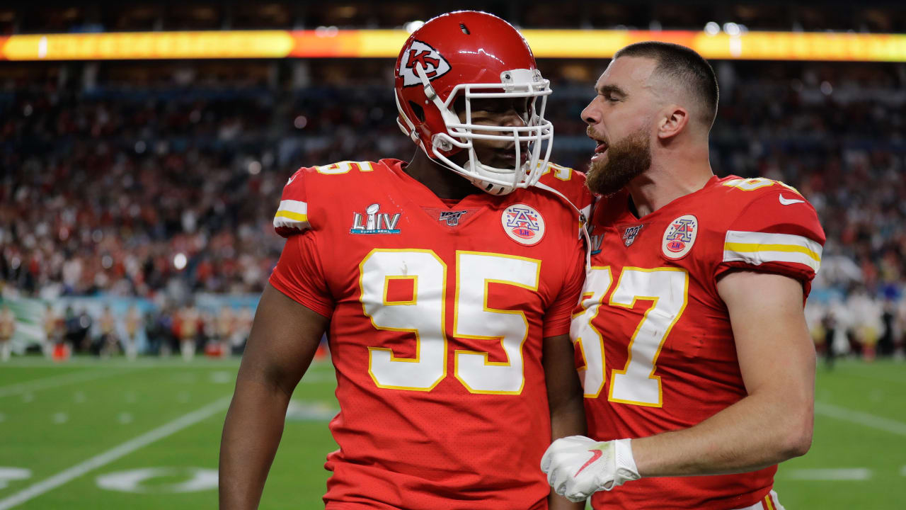 Chiefs TE Travis Kelce pleads for DE Chris Jones' return: 'Chris, can you  please come back? You're really scaring me, man'