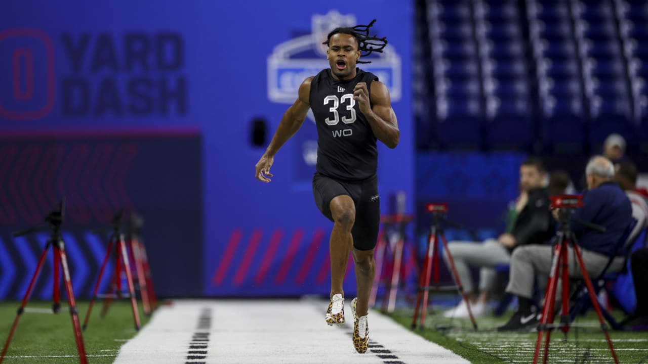 Wide receiver Jalen Tolbert runs official 4.49second 40yard dash at
