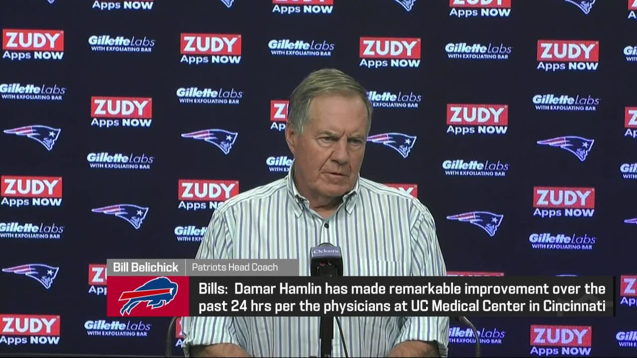 Bill Belichick, Patriots players wore 'Love for Damar' Hamlin T