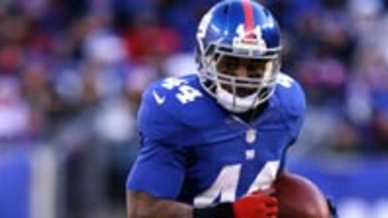 Giants release Bradshaw, Canty