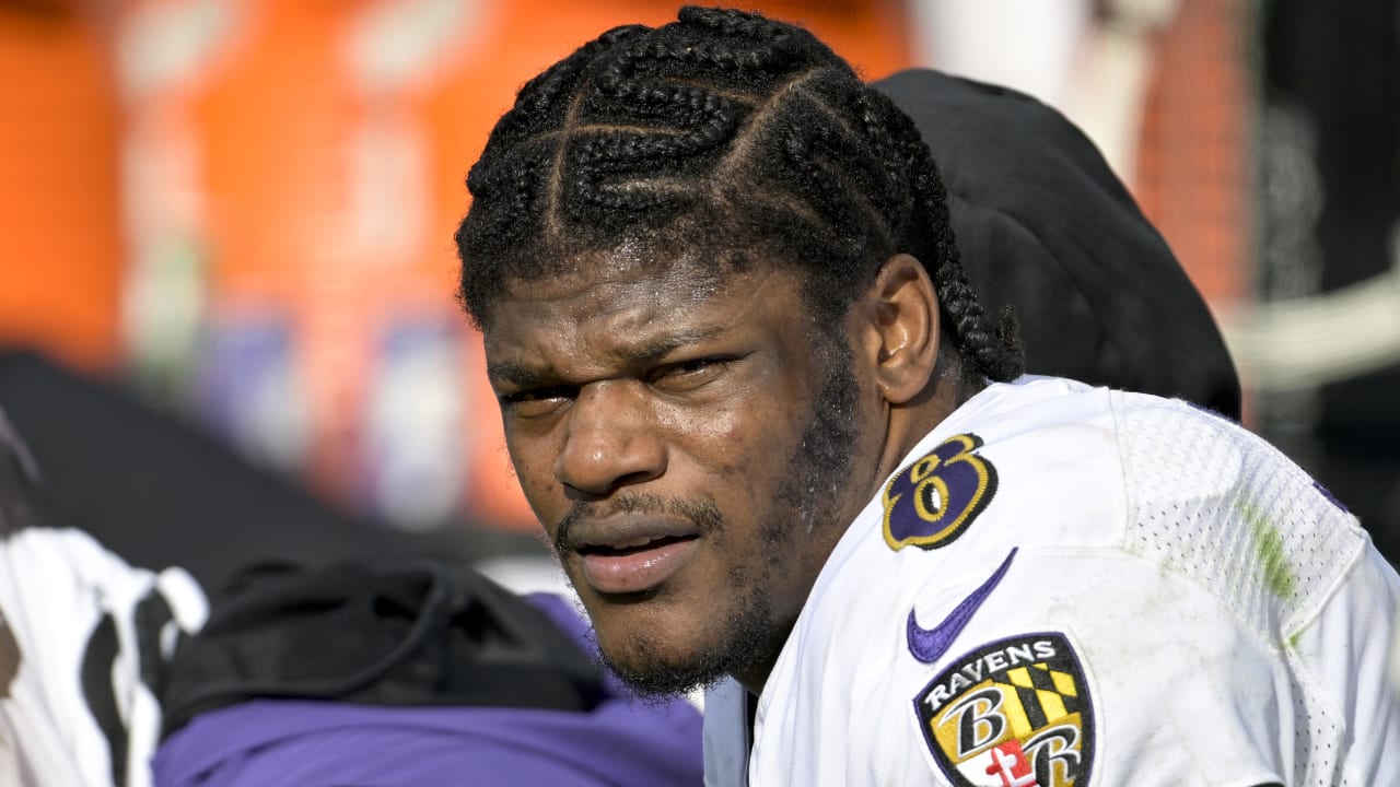 Lamar Jackson requests trade from Baltimore Ravens