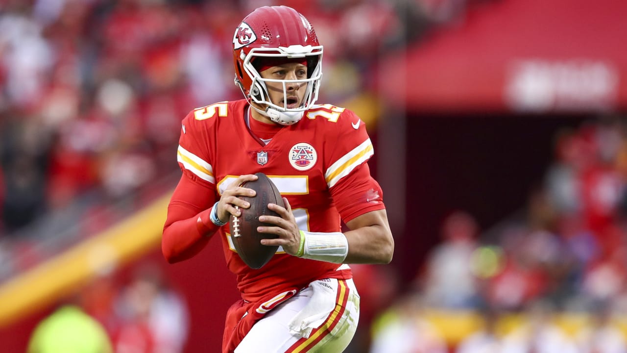 Chiefs' Patrick Mahomes values championships over contract