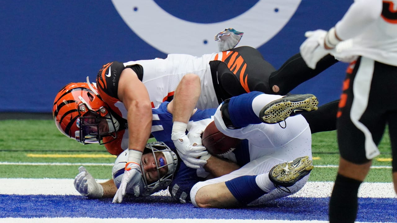 Indianapolis Colts tight end Jack Doyle's spectacular diving fingertip ...