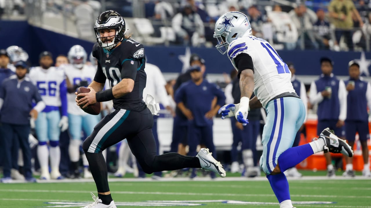 Gardner Minshew's quarterback sneak on fourth down has Eagles back