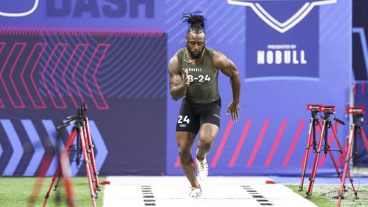 Linebackers Run the 40-Yard Dash at 2023 NFL Combine: Pappoe Hits 4.39  Official 