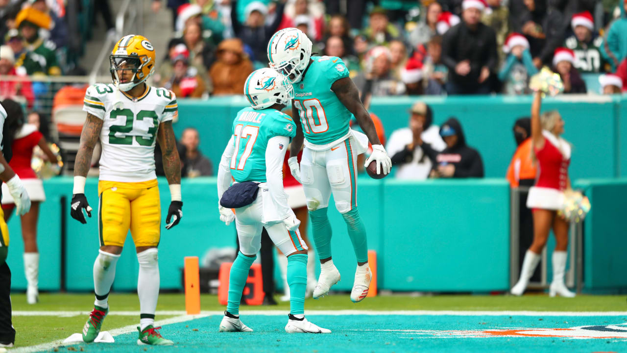 Can't-Miss Play: Miami Dolphins quarterback Tua Tagovailoa and wide  receiver Tyreek Hill combine to give Dolphins lead with 1:45 left