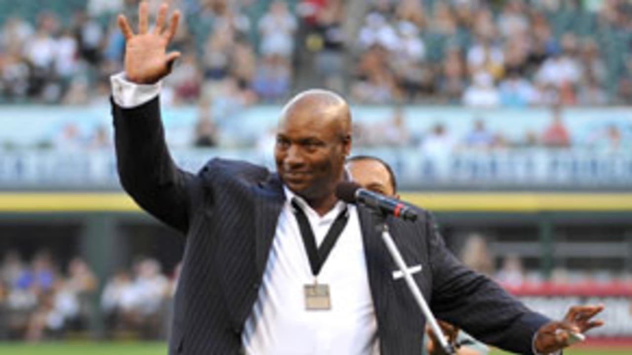 Bo-Jackson-131016-SL.jpg