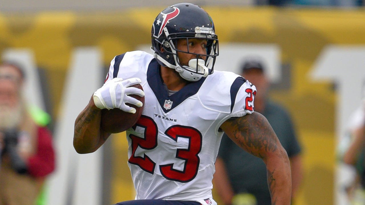 Texans report: Arian Foster begins free-agent tour with Dolphins