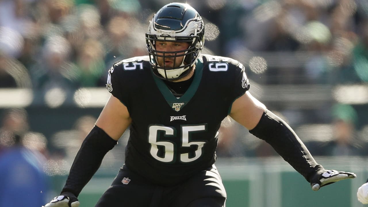 Eagles sign Lane Johnson to new contract