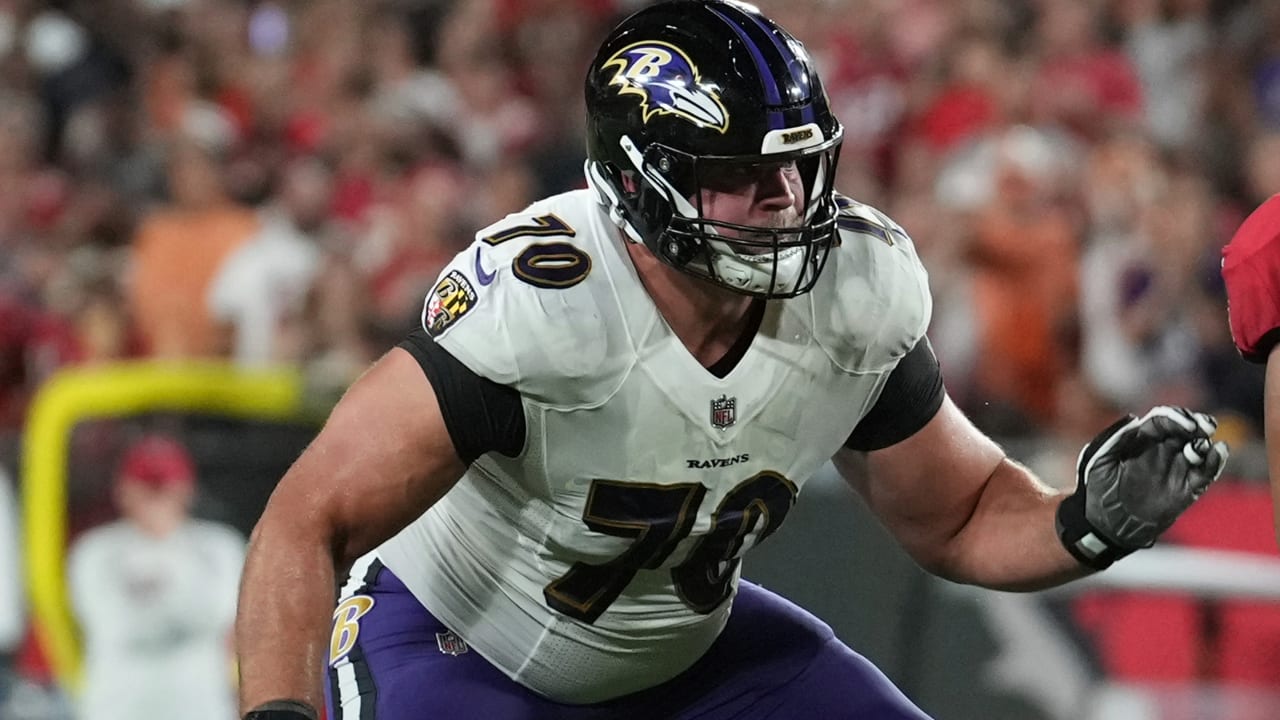 Ravens OG Kevin Zeitler not considering retirement after missing OTAs