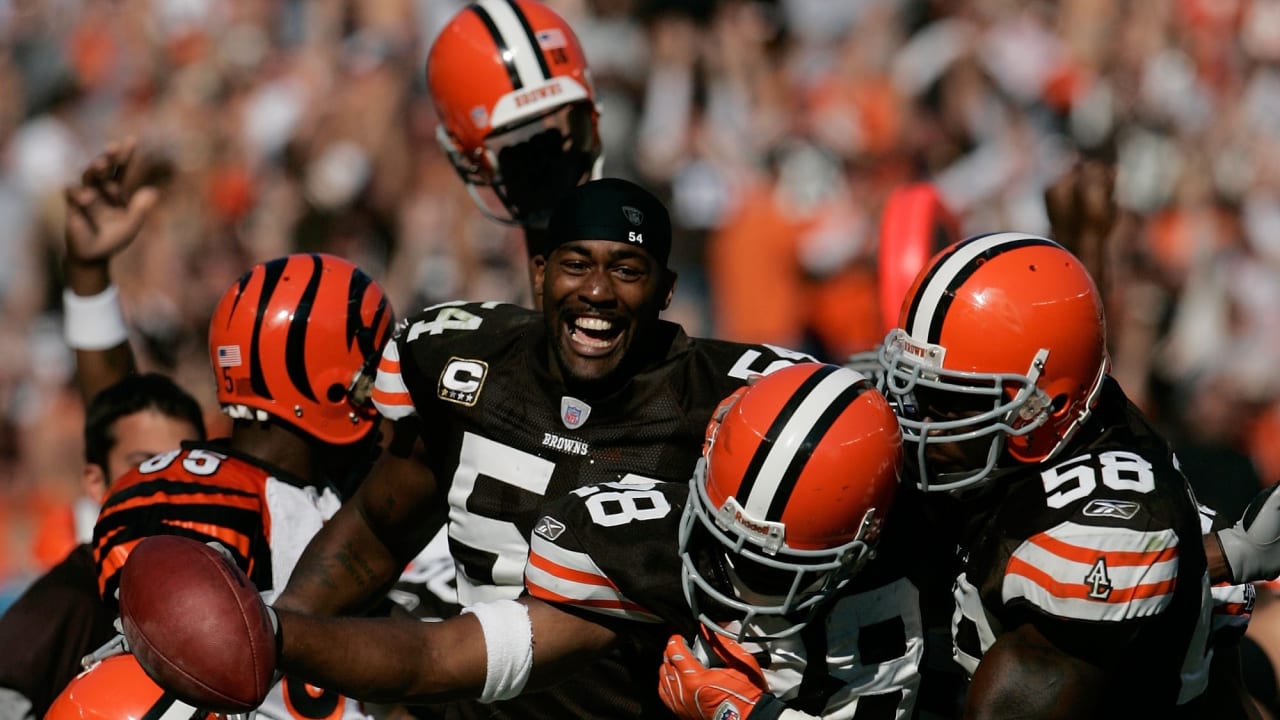 Cleveland Browns Braylon Edwards (17) and Jamal Lewis (31) celebrate the  Browns' touchdown late in the fourth quarter against the New York Jets. The  Browns defeated the Jets, 24-18, at Giants Stadium