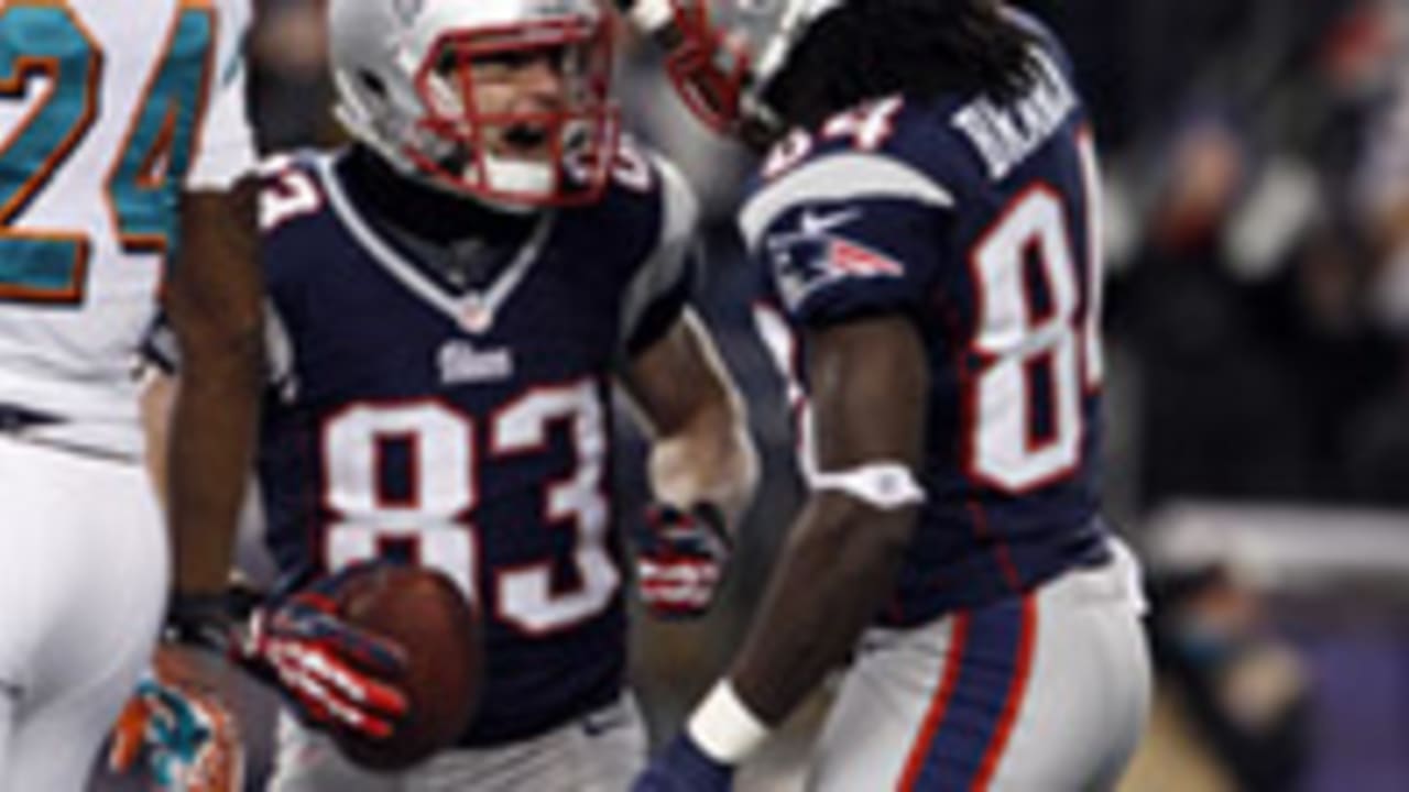 patriots-wide-receivers-021013-spot.jpg
