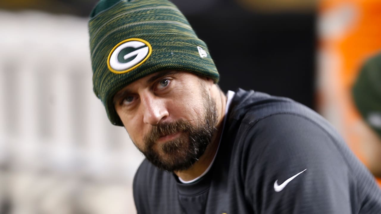 Aaron-Rodgers-171201-sl.jpg