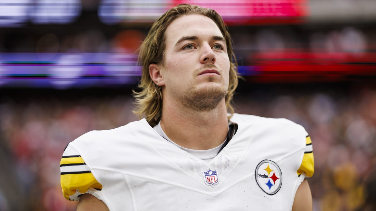 Steelers QB Kenny Pickett leaves loss against Texans after injuring knee