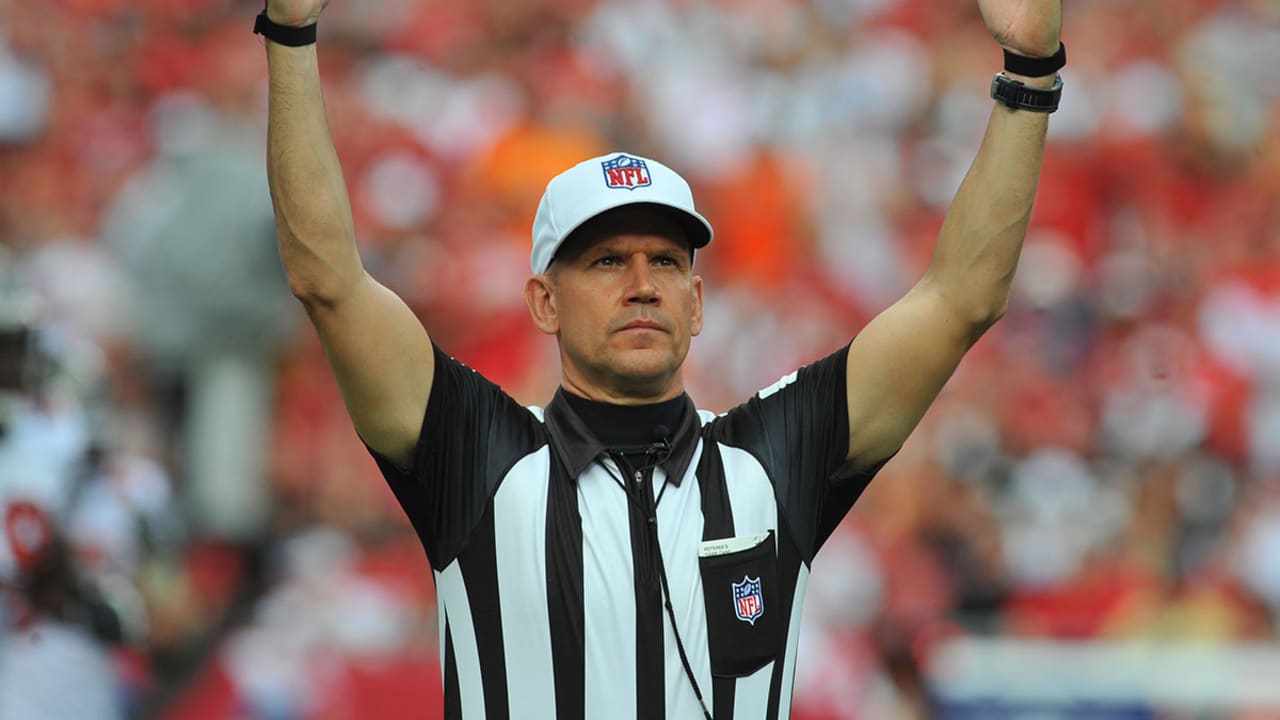 NFL names officials for Super Bowl 50