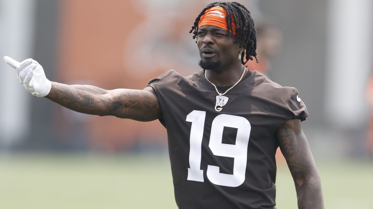 NFL training camp: Browns WR Marquise Goodwin to miss time with blood clots  in legs and lungs