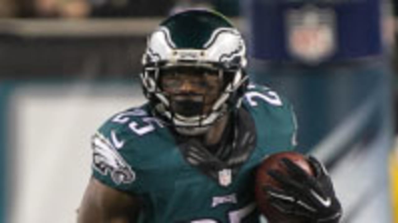 lesean-mccoy-150303-spot.jpg