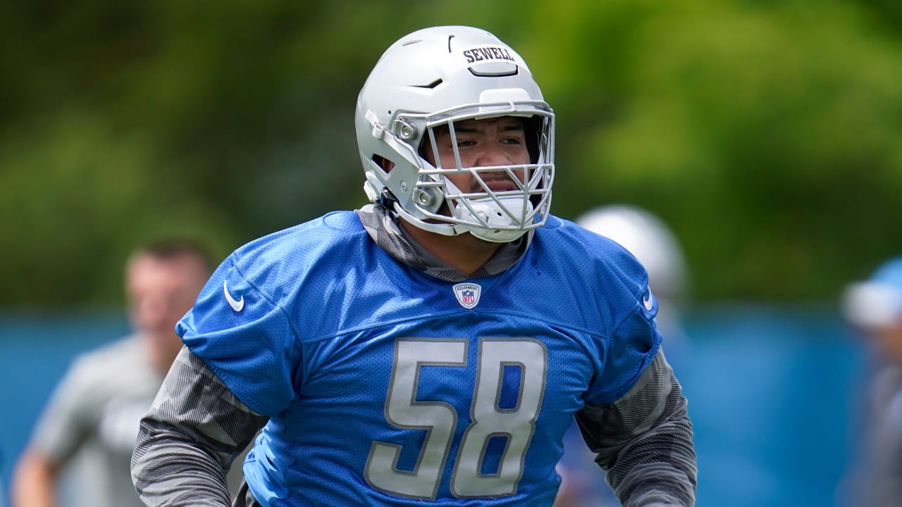 Penei Sewell spending most of practice at left tackle in place of injured  Taylor Decker