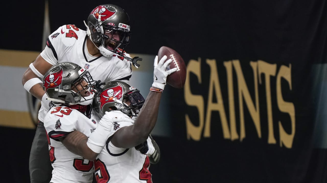 Pick-sixes propel Arizona Cardinals to win over the New Orleans Saints