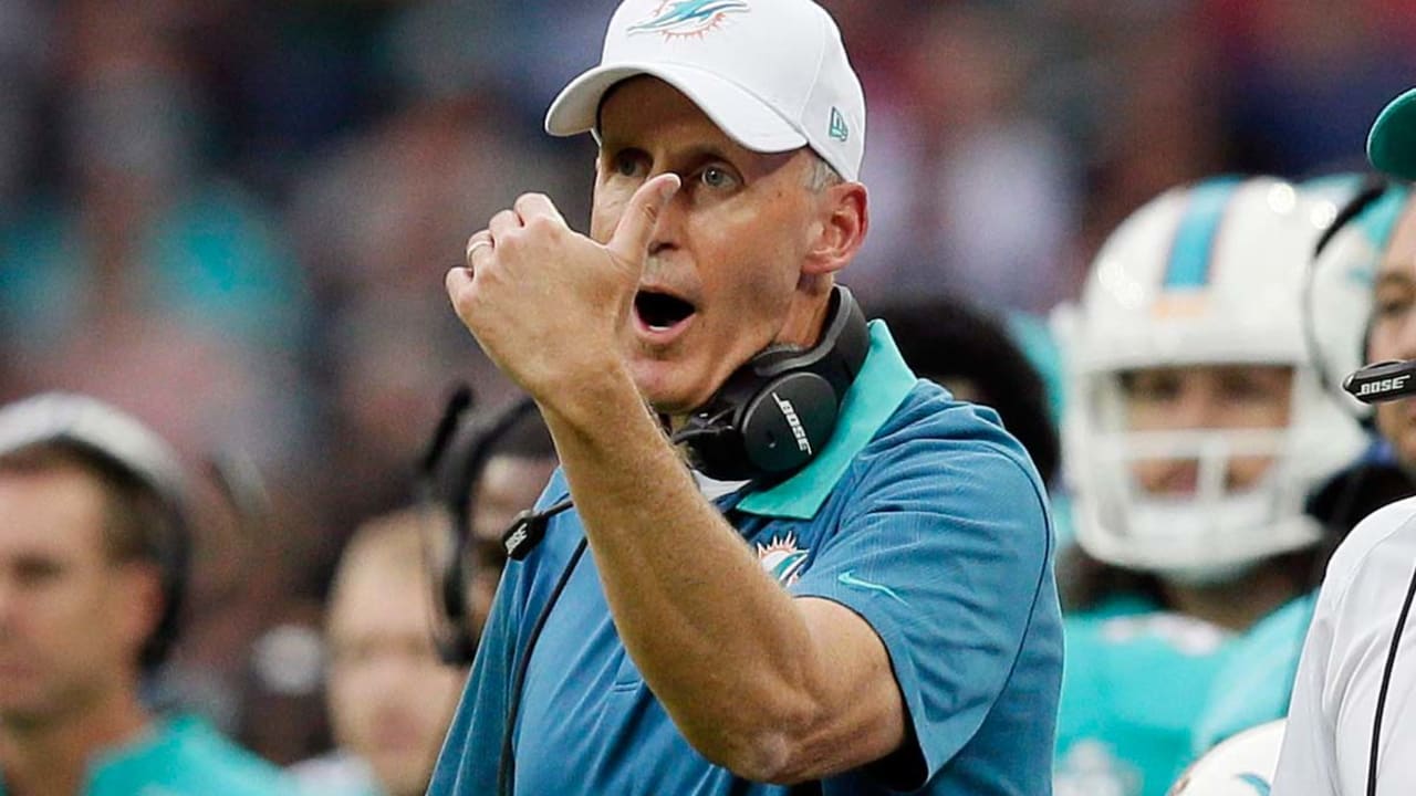 Miami Dolphins, Kansas City Chiefs fire head coaches 