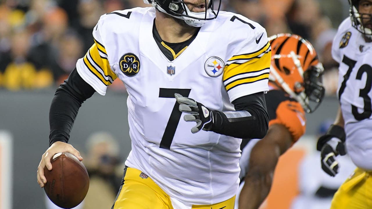 Brown, Boswell lead Steelers to 23-20 win over Bengals