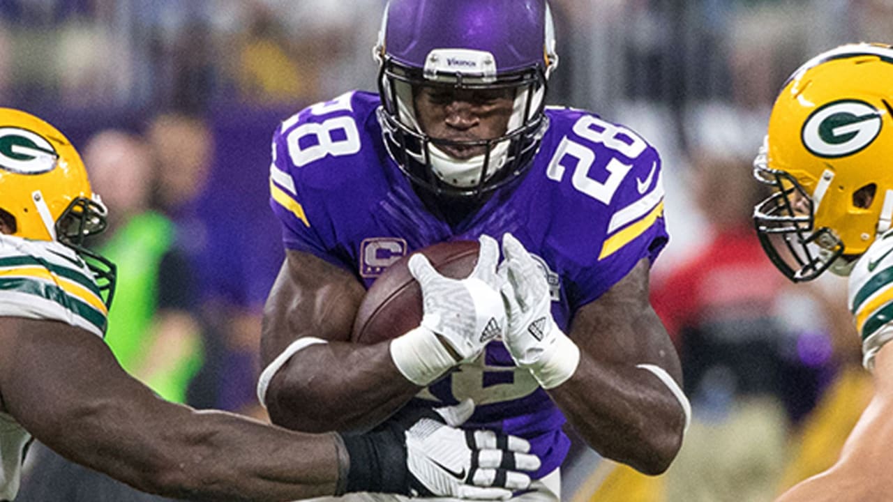 2017 NFL unrestricted free agents by team