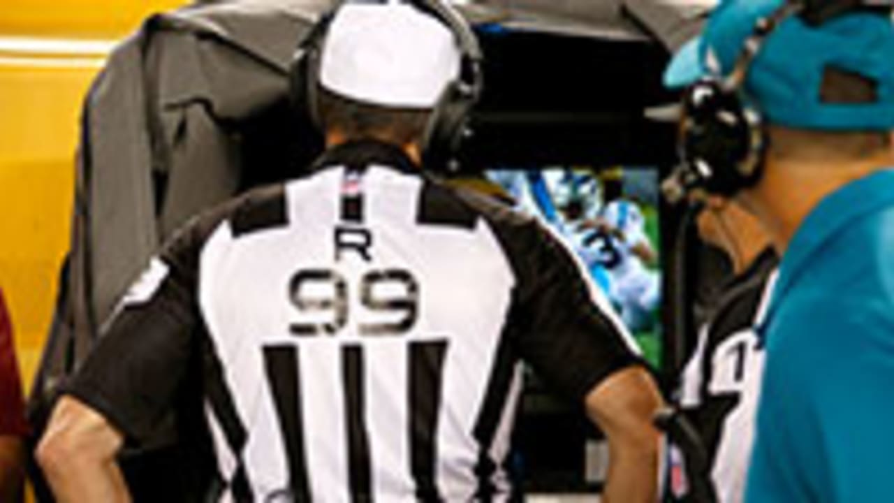 referee-booth-150321-sl.jpg