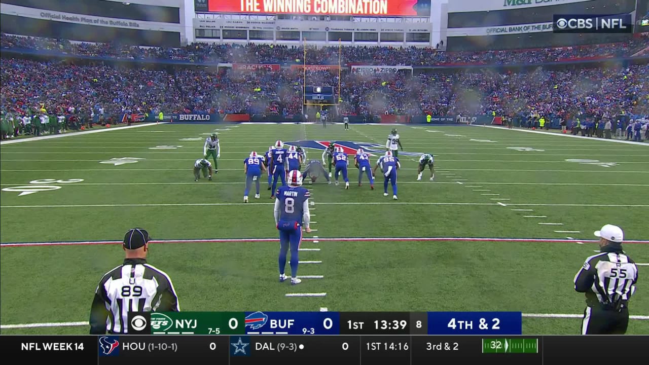 Buffalo Bills punter Sam Martin BOOMS 67yard punt to Jets 2yard line