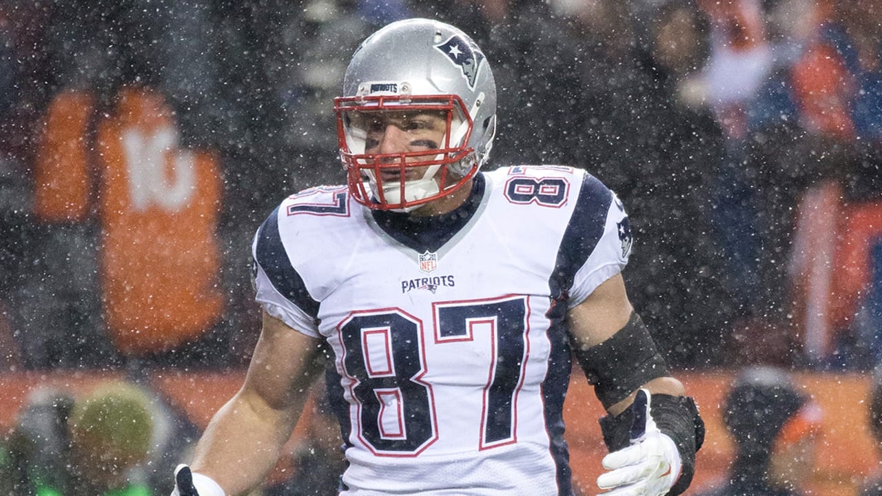 Rob Gronkowski-151213-Spot.jpg