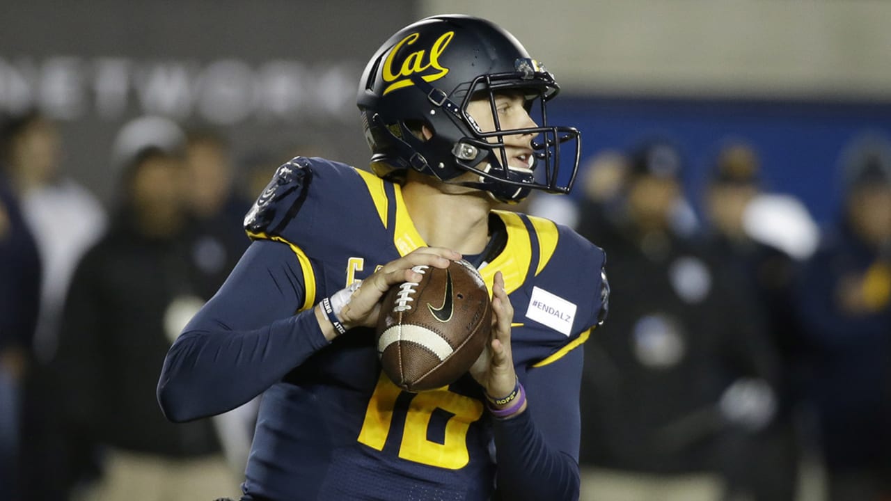 Jared Goff measures with 9-inch hands at NFL Combine