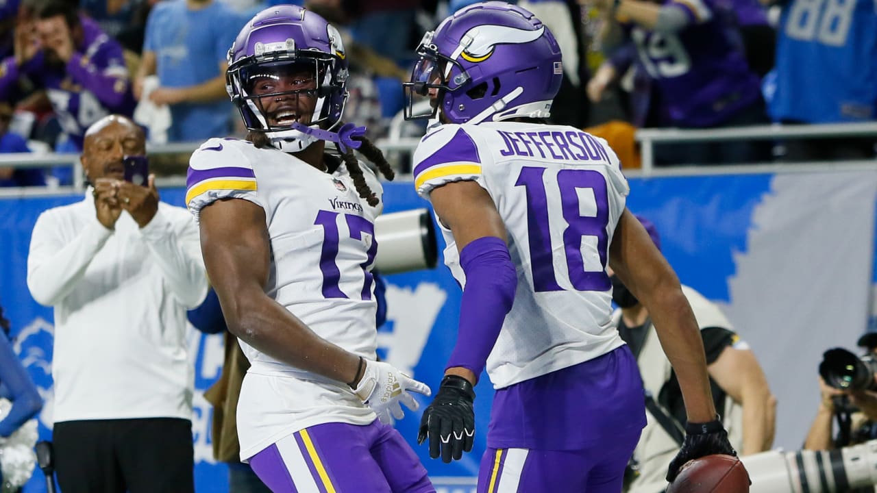 Minnesota Vikings' play-action pass sets up wide receiver Justin ...