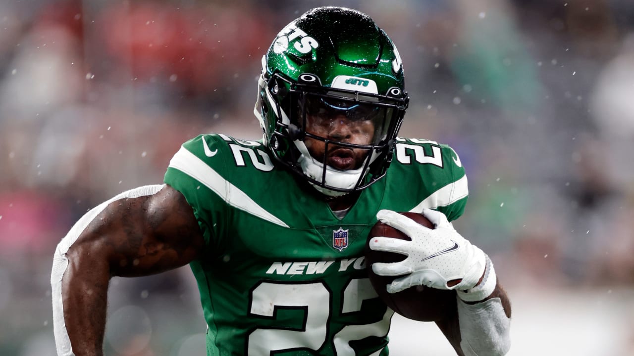 New York Jets running back La'Mical Perine turns up a gear to