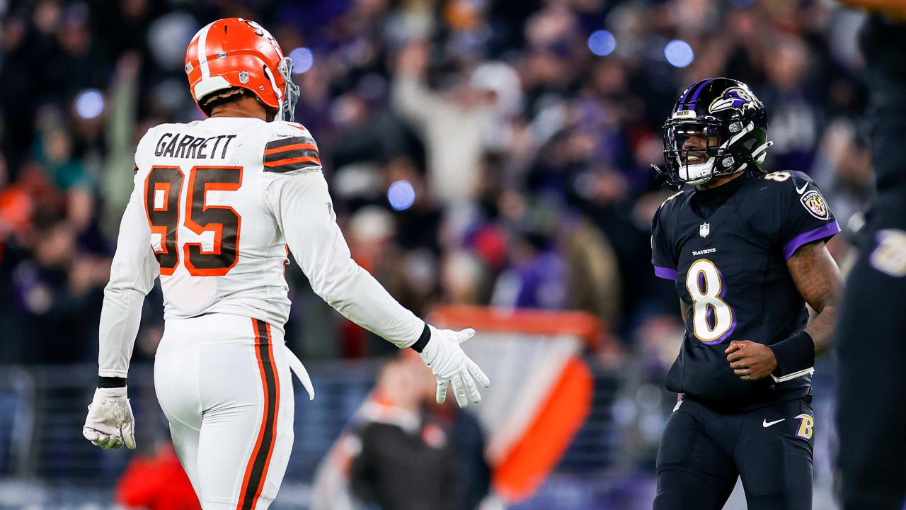 Baltimore Ravens quarterback Lamar Jackson delivers top-shelf TD pass to  tight end Mark Andrews before halftime