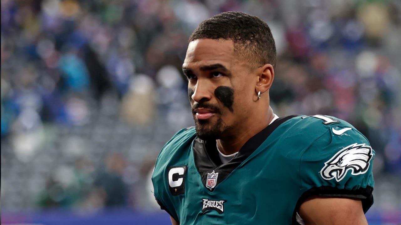 Jalen Hurts injury: Status uncertain for Eagles vs. Cowboys