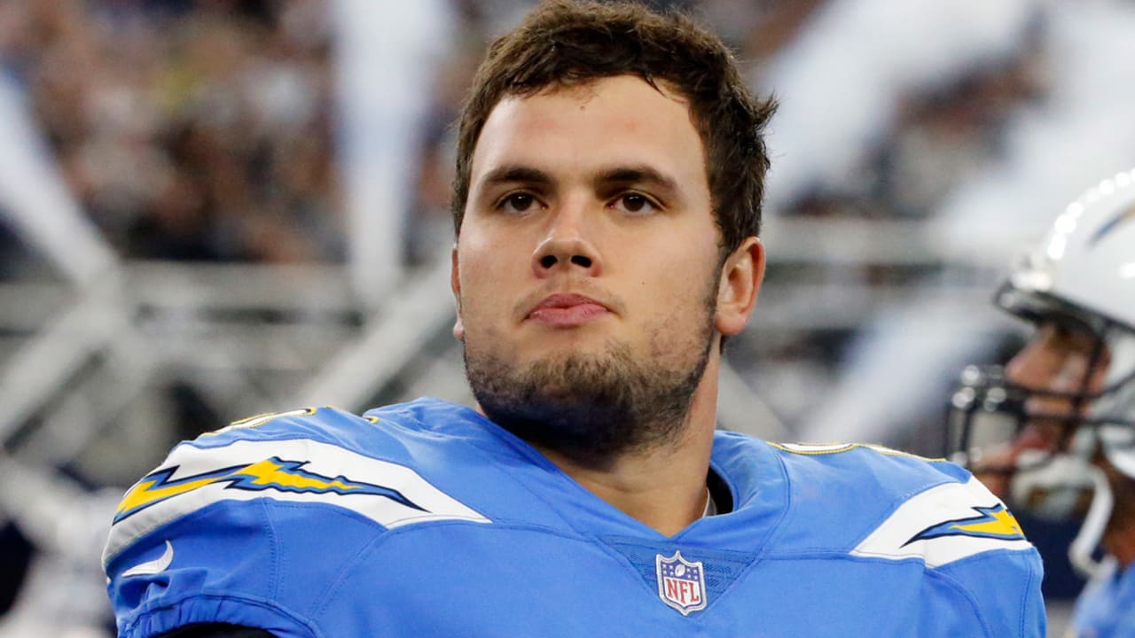 Chargers TE Hunter Henry suffers torn ACL in practice