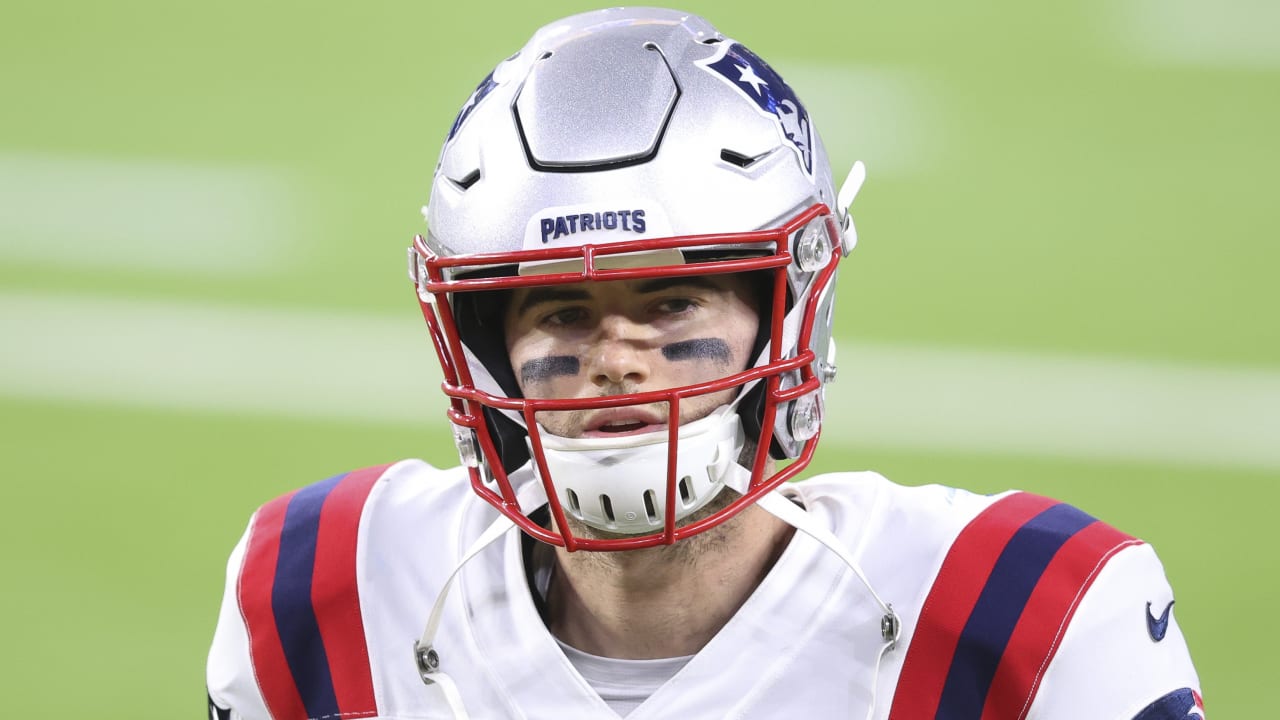 Jarrett Stidham wins backup job in Vegas, as Raiders trade QB Nick Mullens  to Vikings - CBS Boston