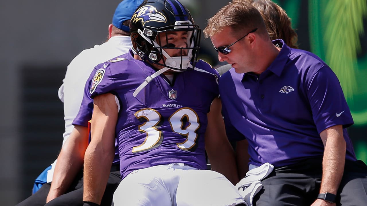 woodhead-170912-sl.jpg