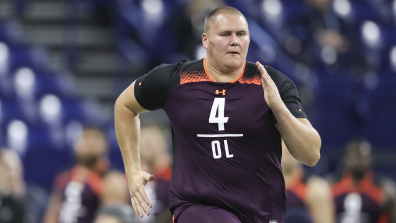 Utah offensive lineman Jackson Barton runs an official 5.18 40yard