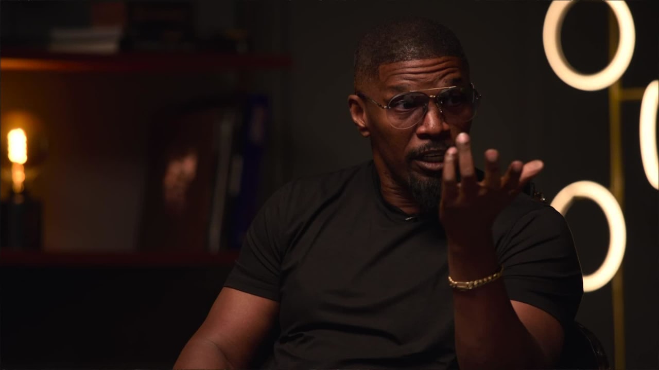 Jamie Foxx talks 'Any Given Sunday', which NFL player is most like Willie Beamen 'TNF in The Shop'